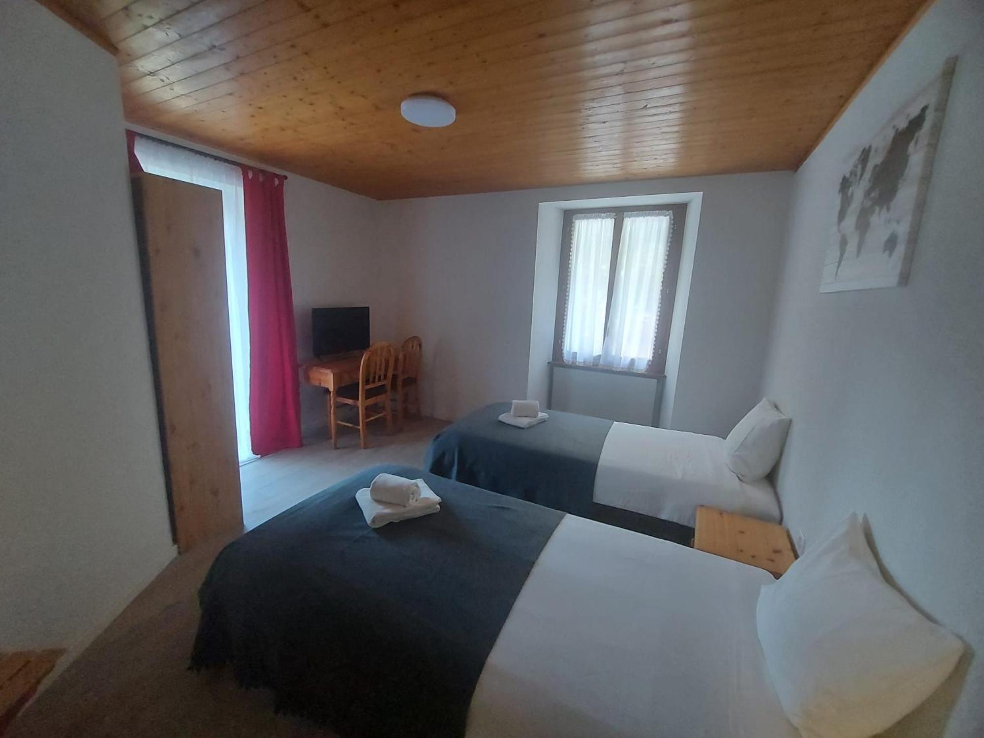Hotel Les Touristes à Chatelard Extérieur photo